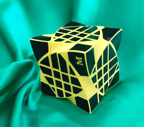 4x4x4 Curvy Mirror Cube